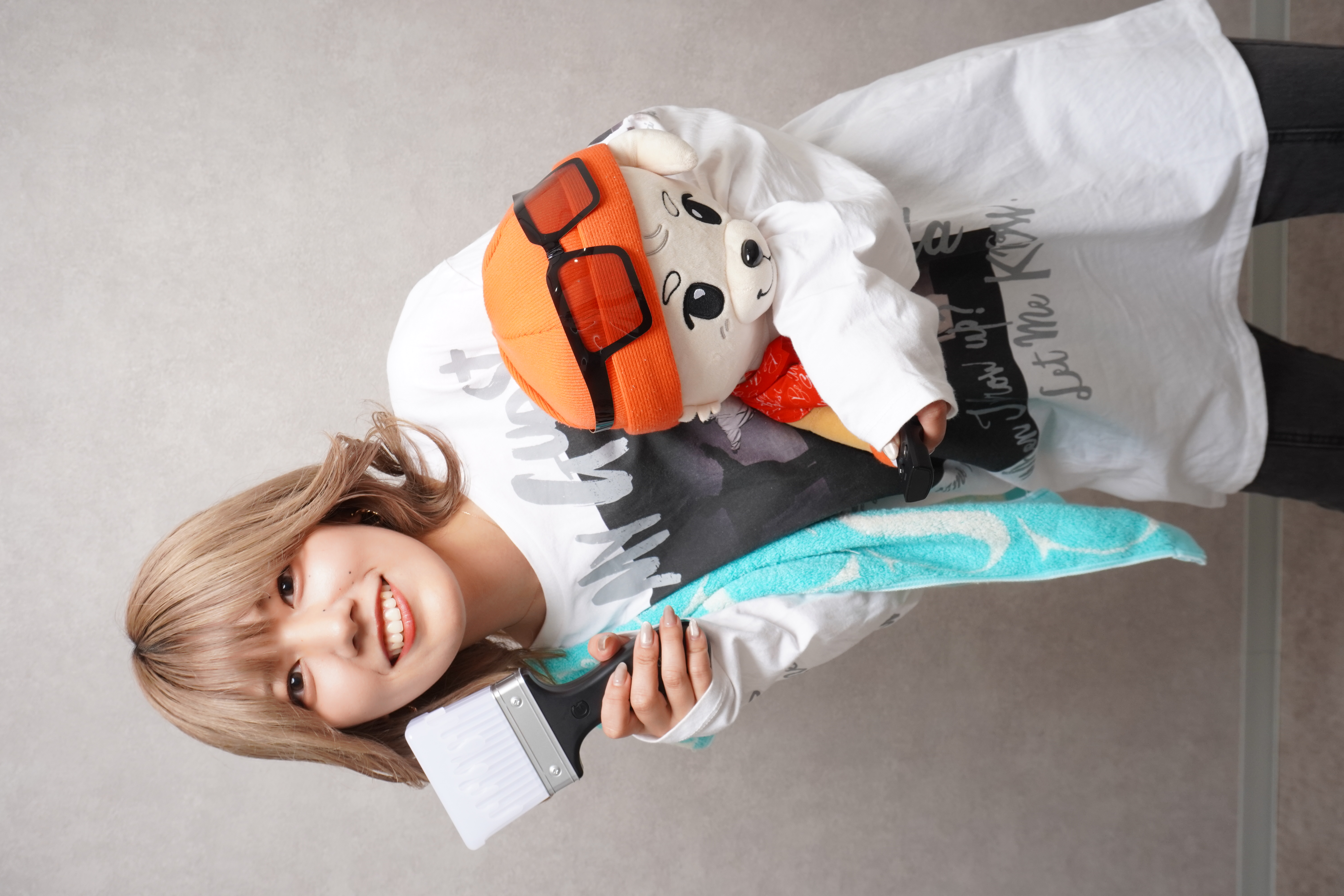 ライブグッズを持った女の子